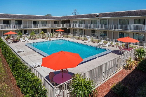 Rodeway Inn Kissimmee image 4