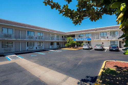 Rodeway Inn Kissimmee image 6